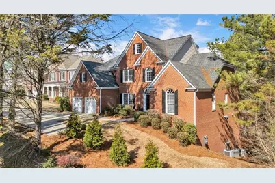 5640 Overlook Bluff, Johns Creek, GA 30097 - Photo 79