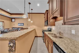 5640 Overlook Bluff, Johns Creek, GA 30097 - Photo 69