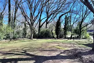 2482 Maple St, East Point, GA 30344 - Photo 37