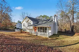 105 Gales Way, Newnan, GA 30263 - Photo 3