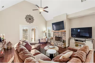 40 E Second Street, Newnan, GA 30263 - Photo 13