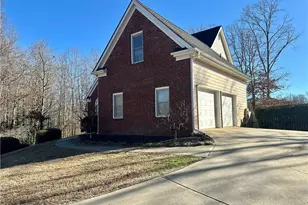 3609 Morgans Ridge Ct, Buford, GA 30519 - Photo 3