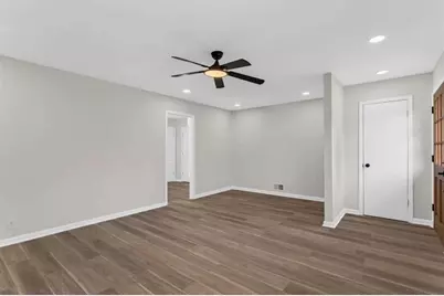 520 Stonewood Drive, Stone Mountain, GA 30087 - Photo 11