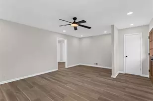 520 Stonewood Dr, Stone Mountain, GA 30087 - Photo 11