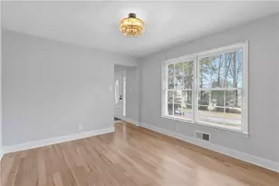 2802 Lakeview Ct, Buford, GA 30519 - Photo 13