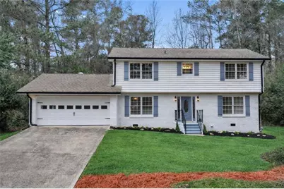 2802 Lakeview Court, Buford, GA 30519 - Photo 1