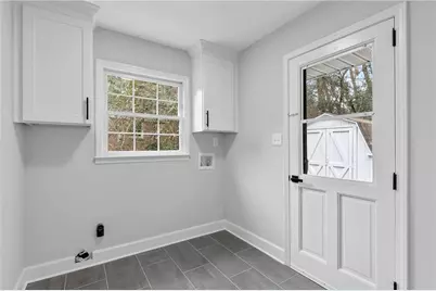 2802 Lakeview Court, Buford, GA 30519 - Photo 17