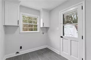 2802 Lakeview Ct, Buford, GA 30519 - Photo 17