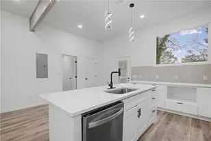 1667 Thornton Pl SW, Atlanta, GA 30315 - Photo 15