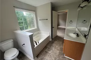 1785 Campbell Ives Dr, Lawrenceville, GA 30045 - Photo 17