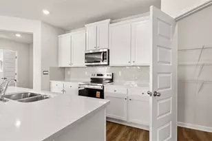 918 Stow Ln, Lafayette, CA 90655 - Photo 13