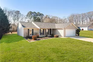 973 Vera Ct, Winder, GA 30680 - Photo 5