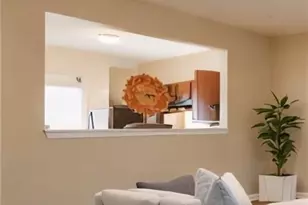 2837 Laurel Ridge Cir, East Point, GA 30344 - Photo 5