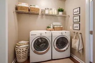 2837 Laurel Ridge Cir, East Point, GA 30344 - Photo 7