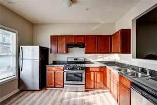 2837 Laurel Ridge Cir, East Point, GA 30344 - Photo 3