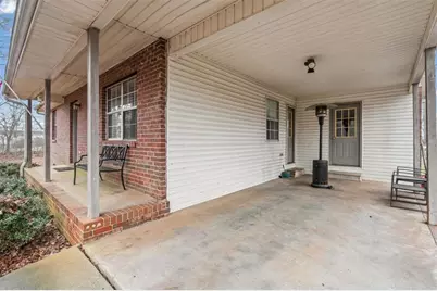 723 Buchanan Bypass, Buchanan, GA 30113 - Photo 9