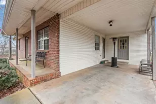 723 Buchanan Bypass, Buchanan, GA 30113 - Photo 9