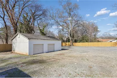 130 South Avenue SE, Marietta, GA 30060 - Photo 21