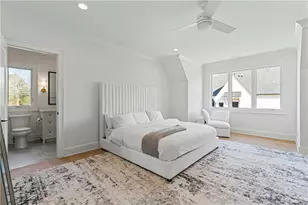 10190 Cedar Ridge Dr, Alpharetta, GA 30004 - Photo 31