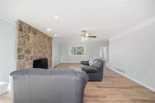 641 Field Cliff Dr, Stone Mountain, GA 30087 - Photo 9