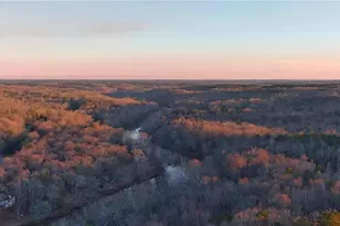 1031 Barnett Pl, Athens, GA 30605 - Photo 3