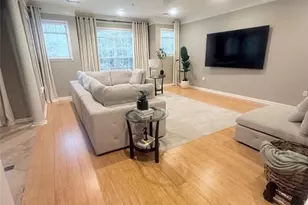 2015 NE Barrett Lakes Blvd, Kennesaw, GA 30144 - Photo 3