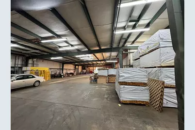 33 Laura St, Winder, GA 30680 - Photo 11