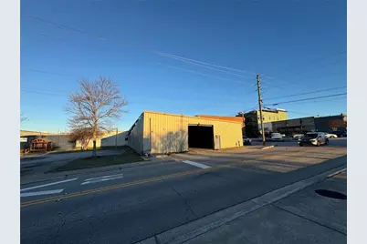 33 Laura St, Winder, GA 30680 - Photo 1