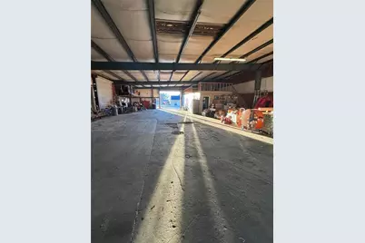 33 Laura St, Winder, GA 30680 - Photo 13