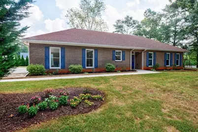 390 Alpine Drive, Roswell, GA 30075 - Photo 1