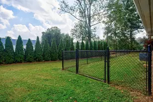 390 Alpine Dr, Roswell, GA 30075 - Photo 31