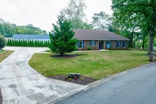 390 Alpine Dr, Roswell, GA 30075 - Photo 3