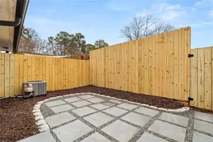 6404 Park Ave, Atlanta, GA 30342 - Photo 21