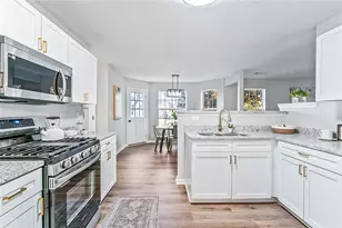 628 Burtons Cove, Hampton, GA 30228 - Photo 7