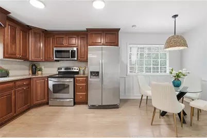 585 Spalding Drive, Atlanta, GA 30328 - Photo 9