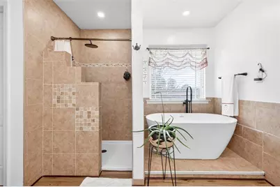 4821 Clarkstone Circle, Flowery Branch, GA 30542 - Photo 3