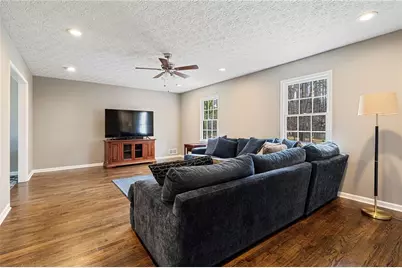 2632 Fairfield Drive SW, Marietta, GA 30064 - Photo 9