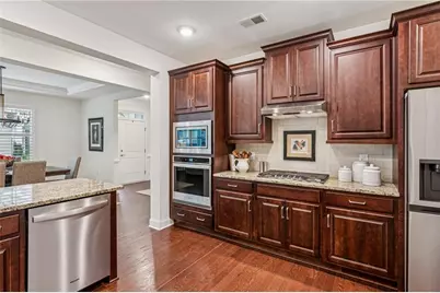 1001 Lexington Green Pines, Cumming, GA 30040 - Photo 9