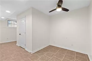 2347 Greenway Dr, Decatur, GA 30035 - Photo 27