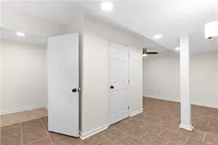 2347 Greenway Dr, Decatur, GA 30035 - Photo 25