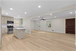 2347 Greenway Dr, Decatur, GA 30035 - Photo 7