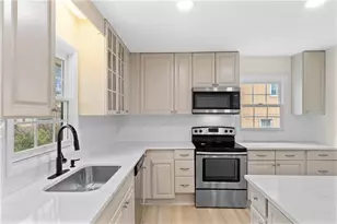 2347 Greenway Dr, Decatur, GA 30035 - Photo 11