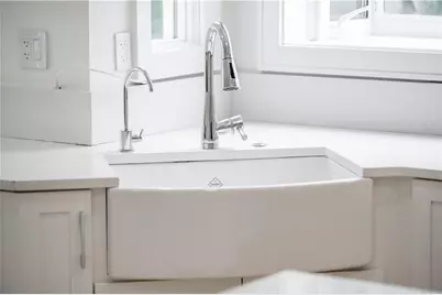 4 Vale Close NE, Atlanta, GA 30324 - Photo 11