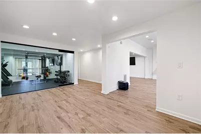 4 Vale Close NE, Atlanta, GA 30324 - Photo 33