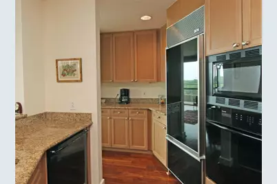 700 Park Regency Place NE, Atlanta, GA 30326 - Photo 9