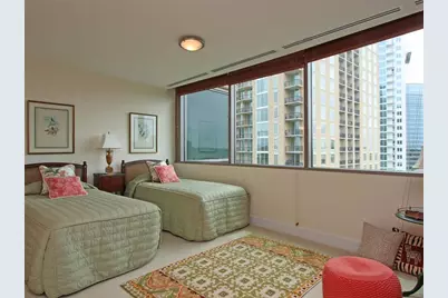 700 Park Regency Place NE, Atlanta, GA 30326 - Photo 17