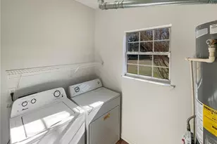 180 Honeysuckle Dr SE, Calhoun, GA 30701 - Photo 17