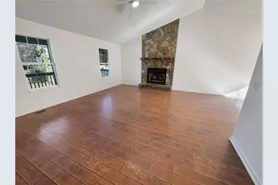 180 Honeysuckle Drive SE, Calhoun, GA 30701 - Photo 3