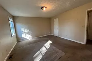 2351 Boone Pl, Snellville, GA 30078 - Photo 5