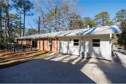 2996 Arrowood Drive, East Point, GA 30344 - Photo 51